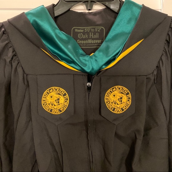 order cap and gown usf